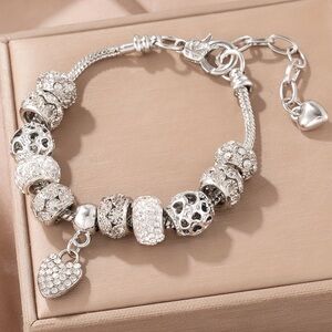 NWT GORGEOUS Silver & Diamond Charm Bracelet